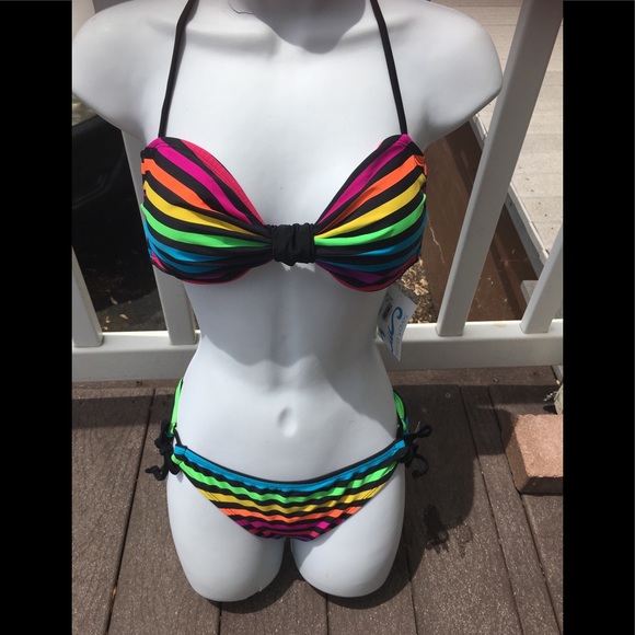California Waves Other - california waves bikini swimsuit set M & L NWT